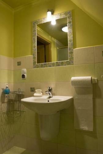 Apartamento Pokoje Go?cinne Helena