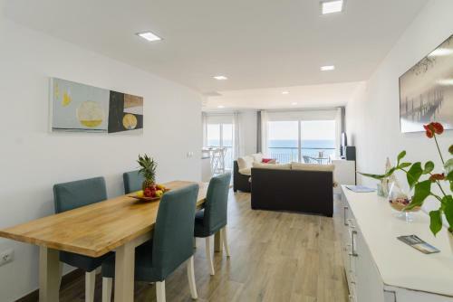 Apartamento �tico Con Vistas Espectaculares Al Mar