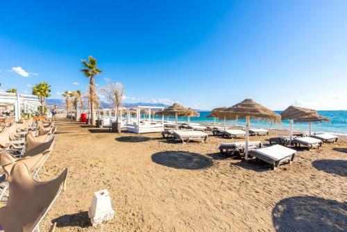 New Lux Apartmarina
