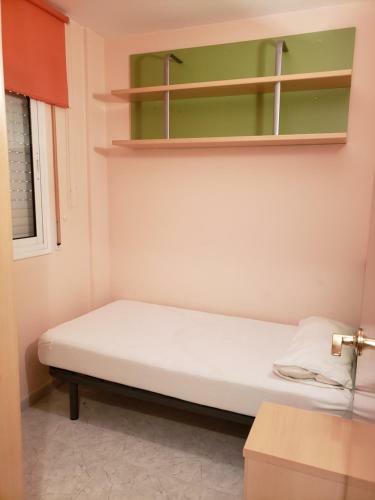 Apartamento Torredembarra. Piscina Y Parking. Costa Daurada