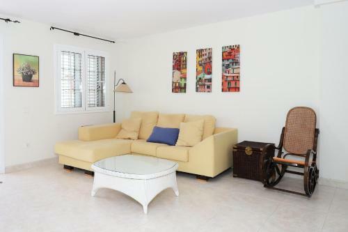 Villa At148 Garb�