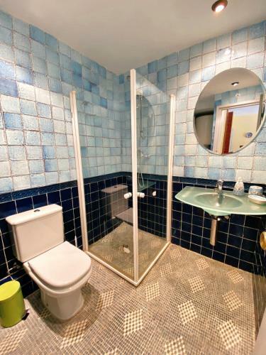 Apartamento Con Piscina Y Tenis. A 50m de La Playa