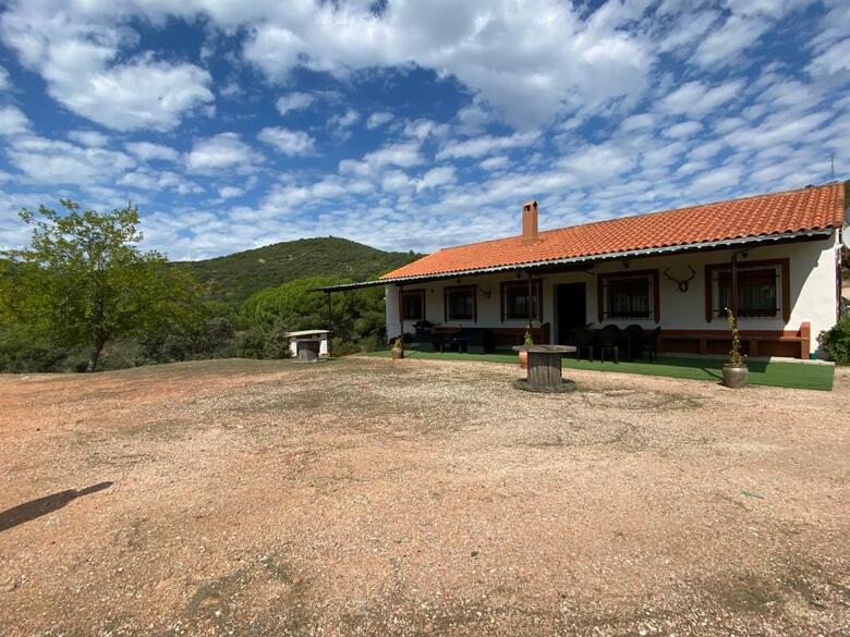 Casa Las Chorreras Del Orej�n