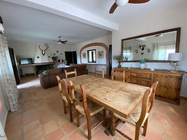Casa Las Chorreras Del Orej�n