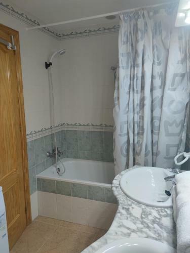 Bahia De Vera Apartamento Adelfa