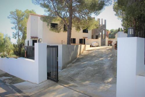 Casa Independiente Con Piscina Privada Albert Villas