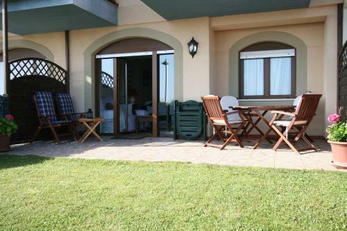 Apartamento En Complejo Residencial Con Piscina