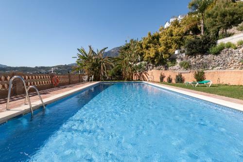 Modern 2-bedroom Frigiliana Apartment With Pool