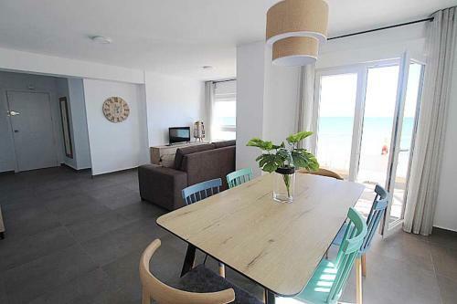 Apartamento Primera L�nea Playa Centro De Guardamar