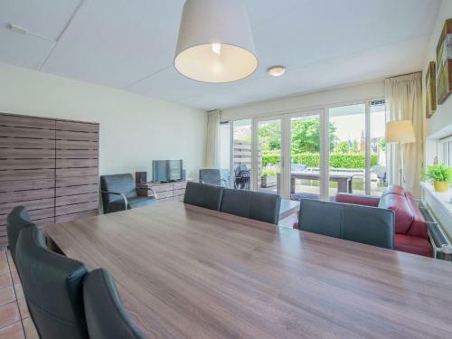 Cozy House With Dishwasher, Not Far From Amsterdam