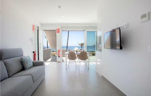 Nice Apartment In Mazarr�n With Wifi And 2 Bedrooms