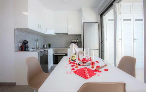 Nice Apartment In Mazarr�n With Wifi And 2 Bedrooms