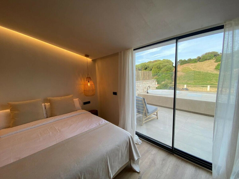 Hotel S Estancia Suites