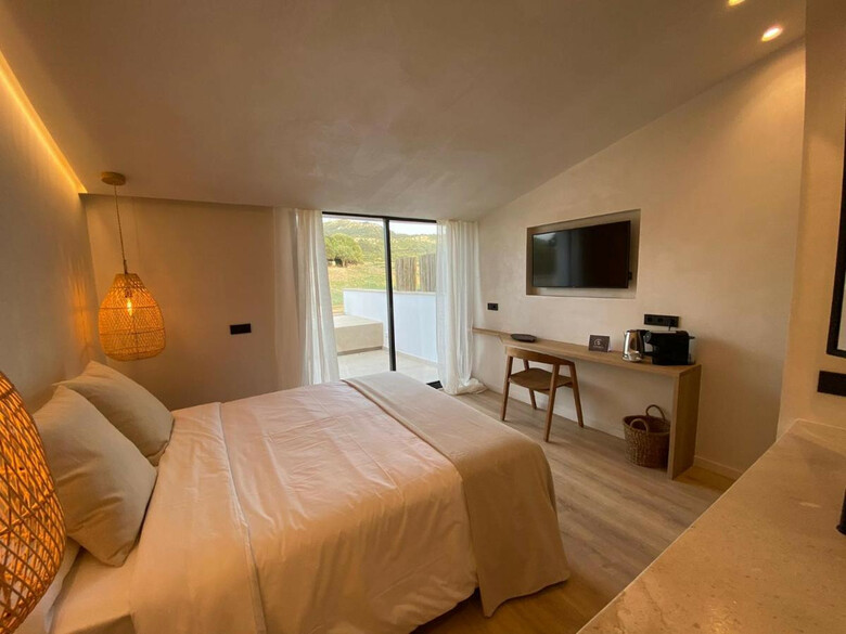 Hotel S Estancia Suites