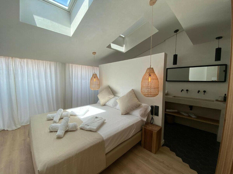 Hotel S Estancia Suites