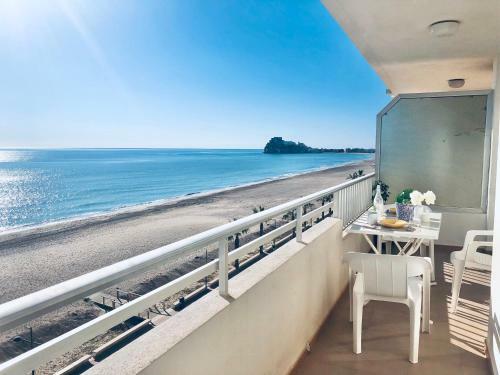 Apartamento Primera Linea De Playa Ancora