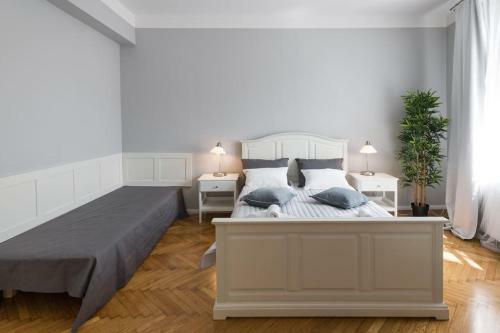 Florianska Deluxe Apartments With Air Condition