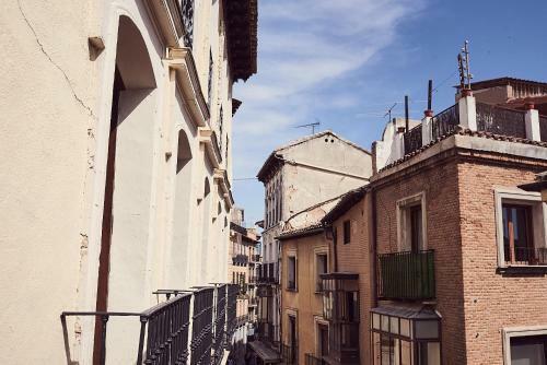 Apartamento La Balconada de Toledo - Parking Gratis - 2 Habitaciones