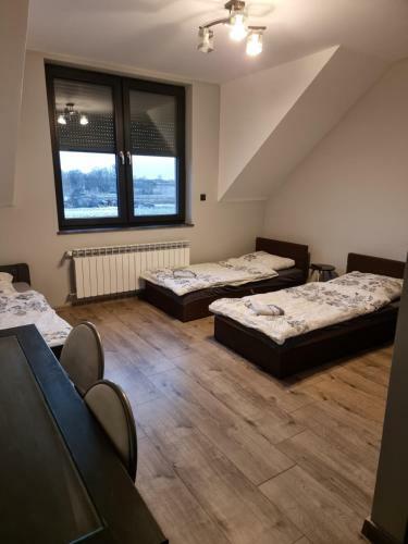 Hostal Noclegi 24/h Leszczynek