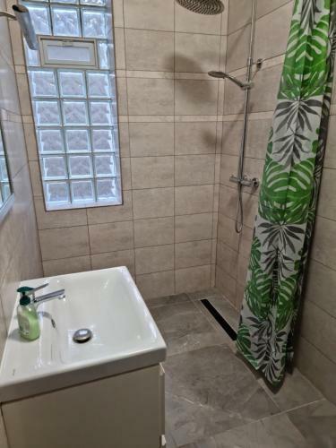 Hostal Noclegi 24/h Leszczynek