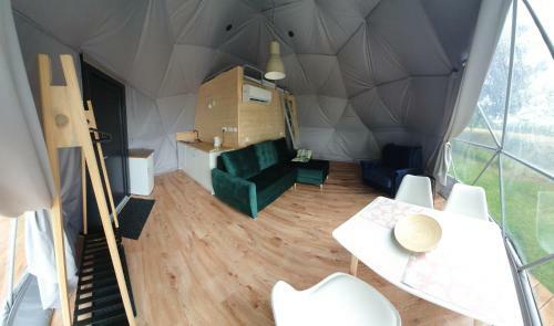 Slowly Glamping Osada Nad Wod?