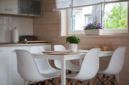 Apartamento Bia?y Domek (white House)