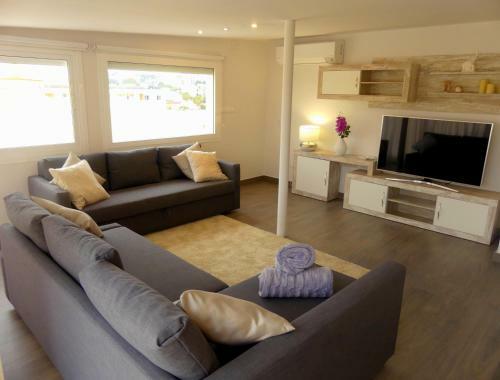 Duplex La Carihuela 1� Linea de Playa Apartamento Costa Del Sol