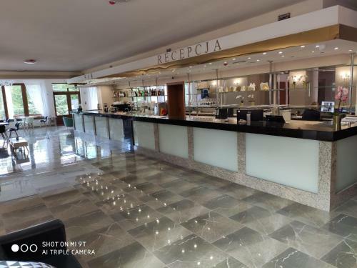 Hotel I Restauracja Admira?