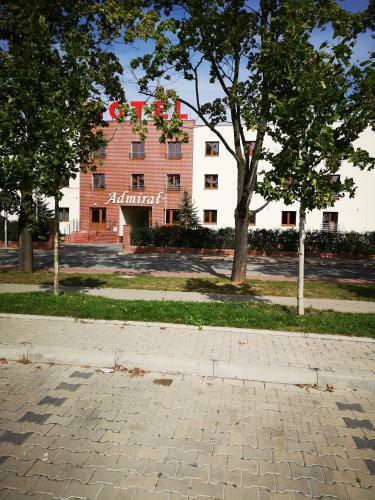 Hotel I Restauracja Admira?