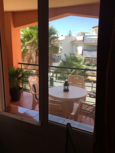 Apartamento Con Piscina En Torremolinos