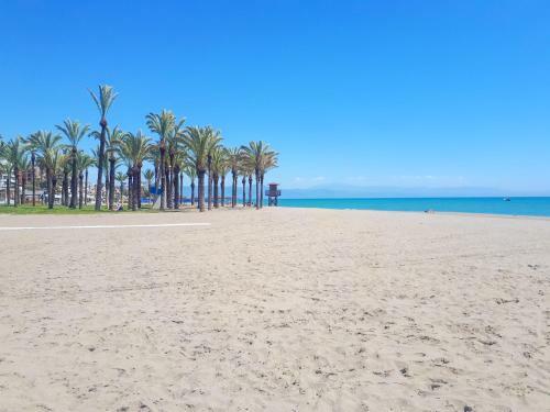 Apartamento Atico Duplex Con Vistas Al Mar. Dos Plazas de Garaje