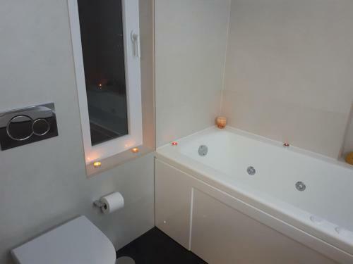 Apartamento Atico Duplex Con Vistas Al Mar. Dos Plazas de Garaje