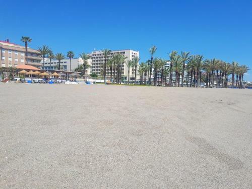 Apartamento Atico Duplex Con Vistas Al Mar. Dos Plazas de Garaje