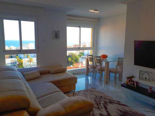 Apartamento Atico Duplex Con Vistas Al Mar. Dos Plazas de Garaje
