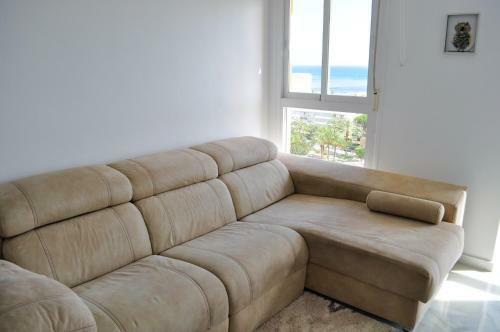 Apartamento Atico Duplex Con Vistas Al Mar. Dos Plazas de Garaje