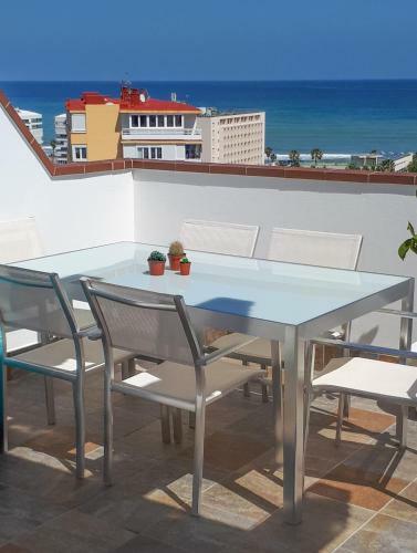 Apartamento Atico Duplex Con Vistas Al Mar. Dos Plazas de Garaje
