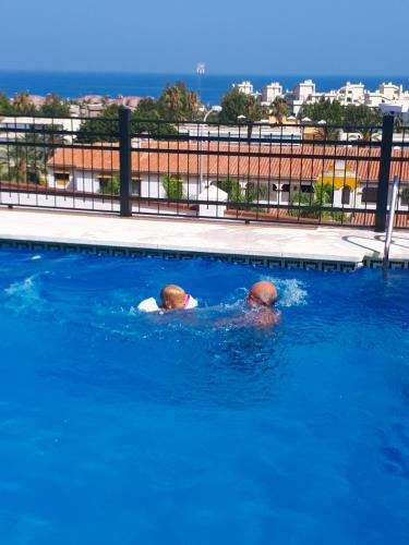 Apartamento Atico Duplex Con Vistas Al Mar. Dos Plazas de Garaje