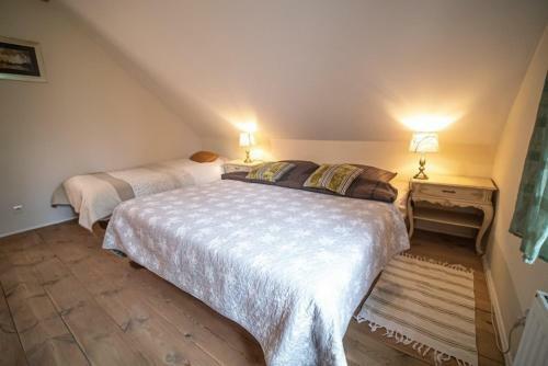 Hostal Pod Lipami