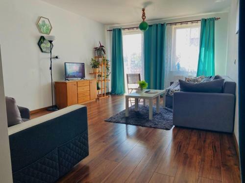 New Apartment 10 Min To Train Station