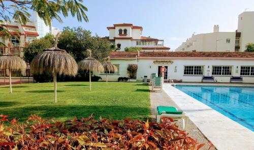 Apartamentos Caravane (carihuela Park)