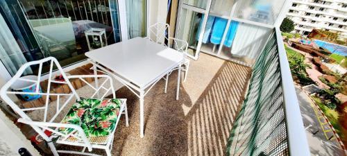 Apartamentos Caravane (carihuela Park)