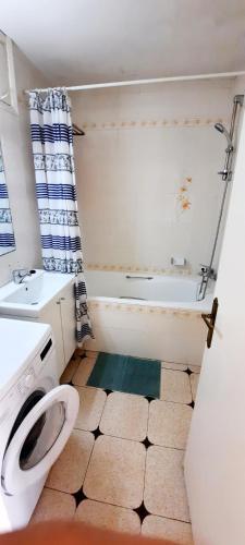 Apartamentos Caravane (carihuela Park)