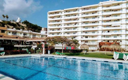 Apartamentos Caravane (carihuela Park)