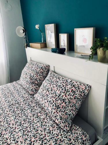 Blue Flamingo Apartment