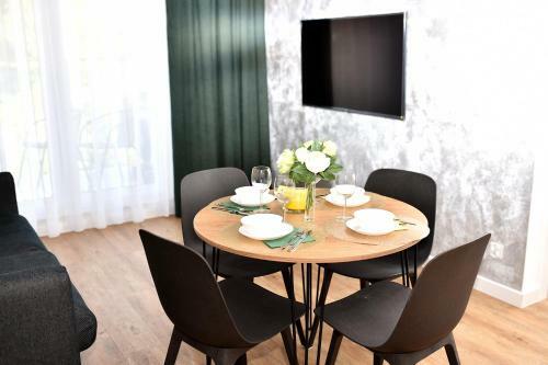Vip Apartament Number 8
