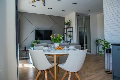 Easy Rent Apartments - Plac Targowy