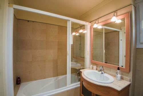Bella Vista Luxury Apartment