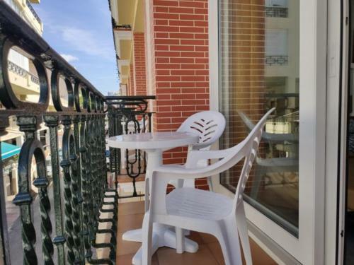 Apartamentos Leonor Y Caracas