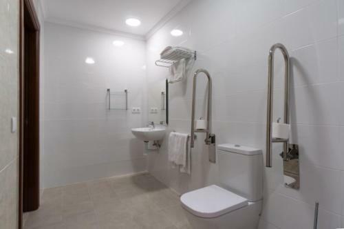 Apartamentos Leonor Y Caracas