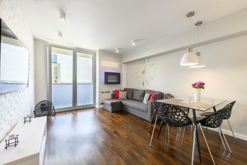 Panorama Downtown Apartment By Pinpoint